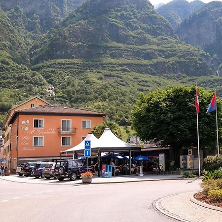 Al Giardinetto Hotel Биаска Екстериор снимка