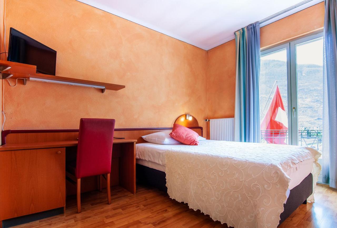 Al Giardinetto Hotel Биаска Екстериор снимка