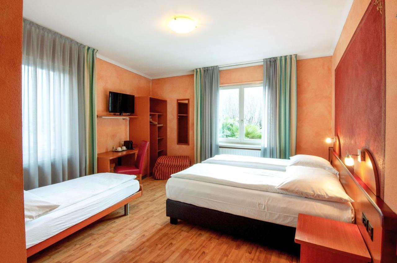 Al Giardinetto Hotel Биаска Екстериор снимка